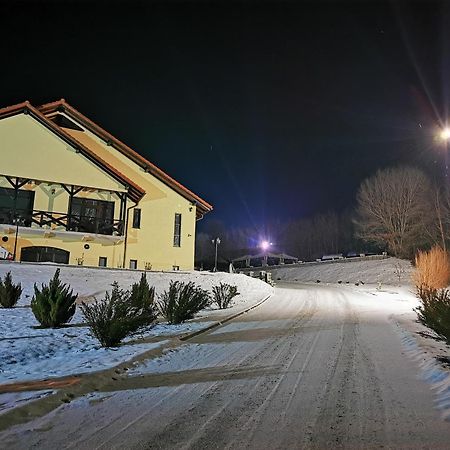 Pensiunea Emris Spatac Zimmer foto