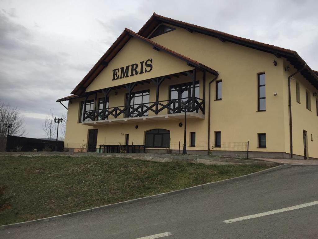 Pensiunea Emris Spatac Exterior foto